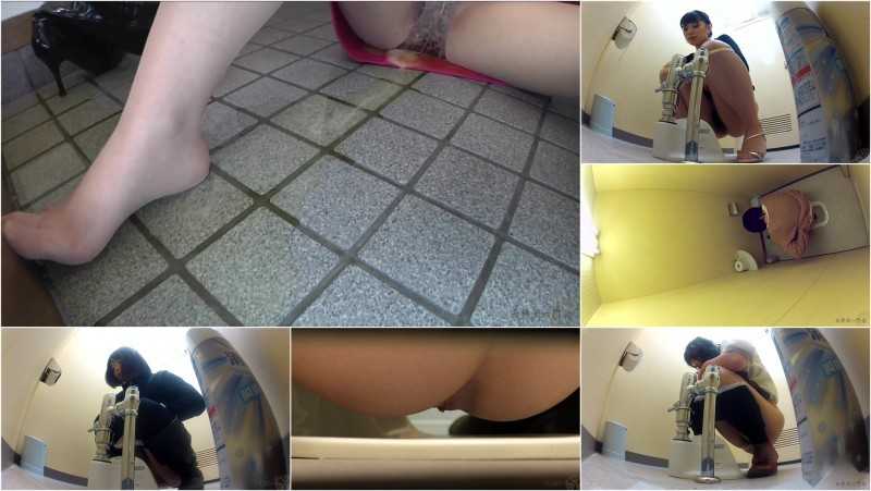 BENT-002 | Observing women wetting, peeing and pooping.