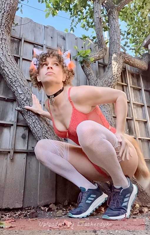 Fox Pet Play Pee Scat Outside with VibeWithMolly
