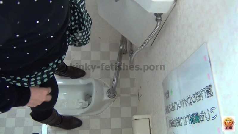 Porn online EE-001 | Convenience store toilet spy cam caught women dropping their panties and pooping from behind javfetish